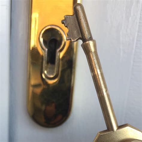 Significant Elements In Locksmith Examining The Facts Strictly