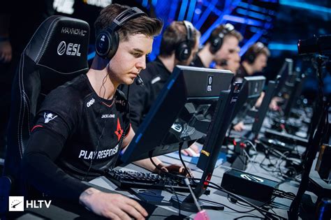 CS GO Astralis e Na Vi se classificam para a próxima fase da ESL Pro