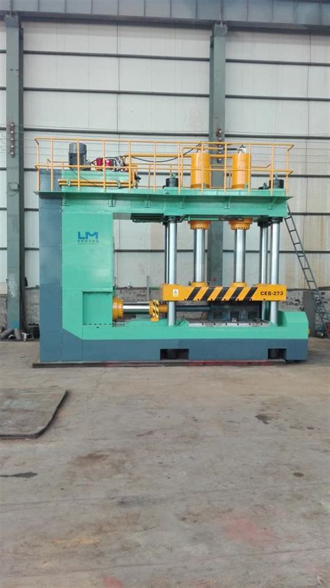Machine De Formage à Froid De Coude De 12000kn 11kw 1d