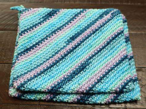 Simple Double Thick Crochet Hot Pad Pattern For Beginners Hands That