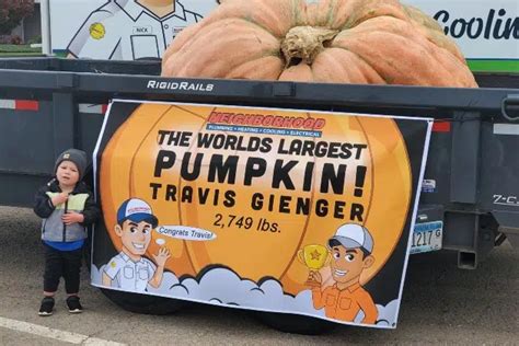 Foley Hosts Giant Delight: World’s Largest Pumpkin and its Proud Grower ...