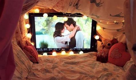 How to stage a cozy romantic movie night | VSO Software blog