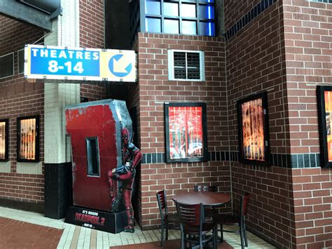 Movie Theater Regal Cinemas Northwoods 14 Reviews And Photos 17640