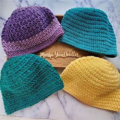 monthly  pattern basic beanie