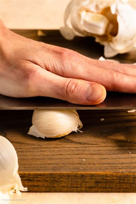 How To Cut Garlic No Spoon Necessary