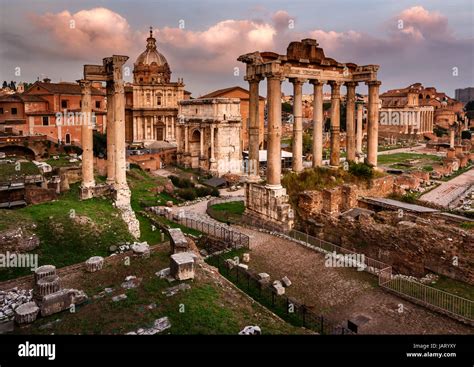 Foro Romano El Foro Romano Y Las Ruinas De Septimio Severo El Arco Y