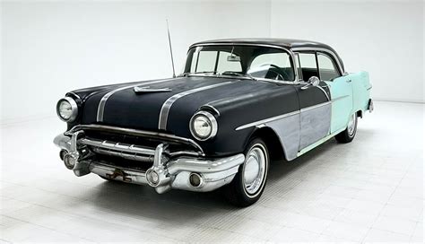 1956 Pontiac Chieftain Classic Auto Mall