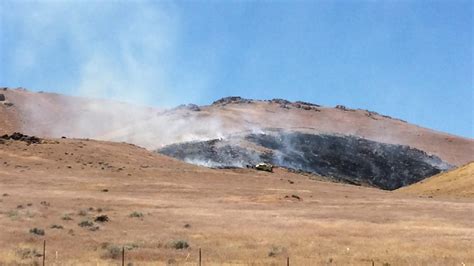 Fire Officials Working On Brush Fire On Pyramid Way In Sparks Krnv