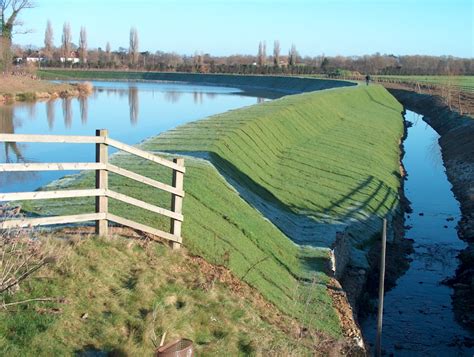 Jubilee River Flood Bank