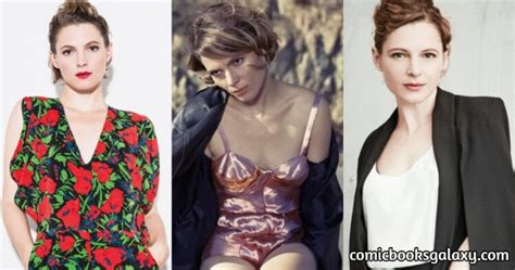 Hot Sexy Amy Seimetz Bikini Pics