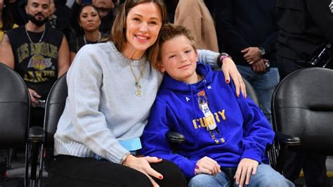 Jennifer Garner S Rarely Seen Son Samuel Looks Just Like Dad Ben