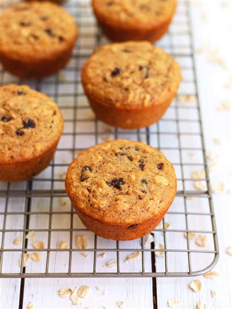 Toaster Oven Oatmeal Raisin Muffins