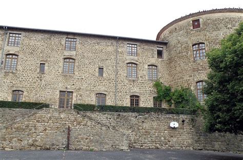 Le Chateau Des Eveques Du Puy A Monistrol Sur Loire