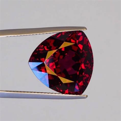 Red Spessartite Garnet 21 55 Ct Catawiki