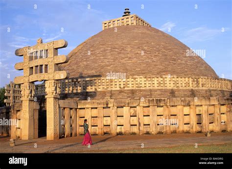 Buddhist Monuments At Sanchi Hi Res Stock Photography And Images Alamy