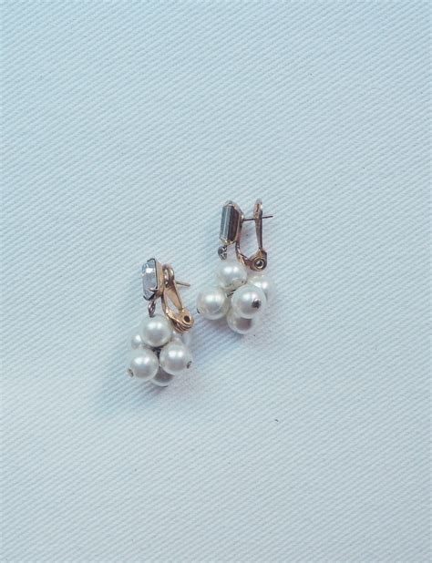 Vintage Pearl Drop Earrings – Ever Thrift