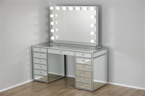 BRIGHT BEAUTY VANITY STATION CLASSIC MIRRORED - Bright Beauty Vanity