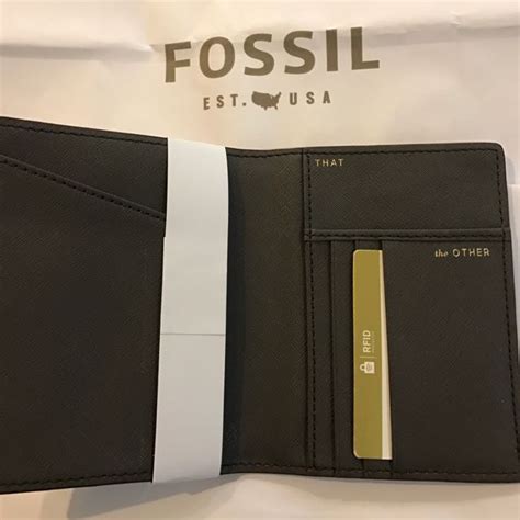 Fossil passport Cover, Men's Fashion, Watches & Accessories, Wallets ...