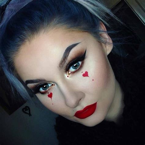 30 Cute And Easy Halloween Makeups Koees Blog Halloween Makeup Easy Cute Halloween Makeup