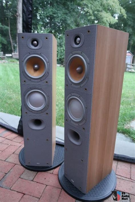 B W Dm S Speakers Bowers Wilkins British Audiophile Photo