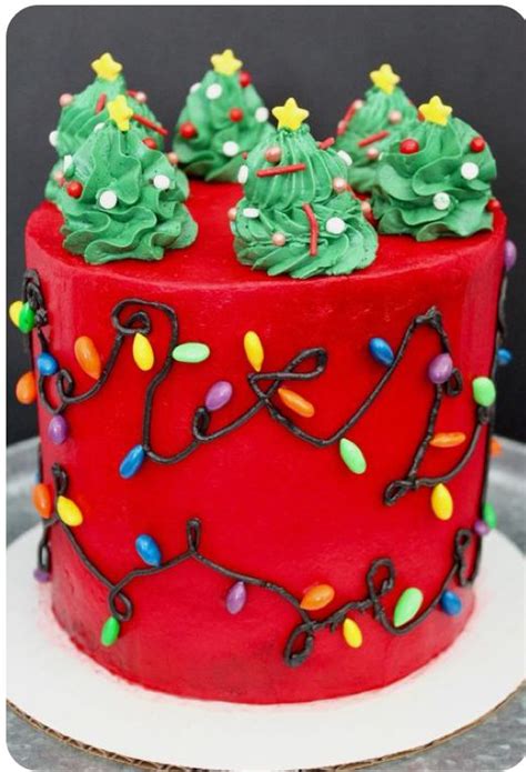 Christmas Cake In Christmas Themed Cake Christmas Cake