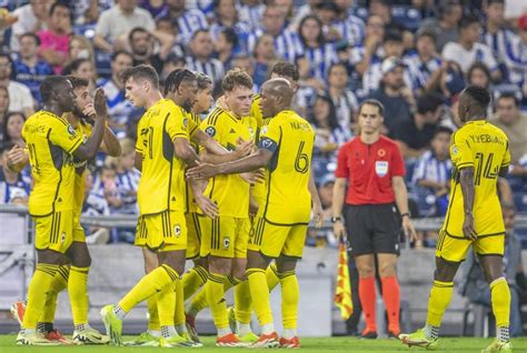 Columbus Vence 3 1 Al Monterrey Y Clasifica A Final De Copa De