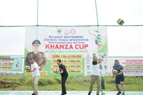 Pj Bupati Bekasi Buka Turnamen Bola Voli Khanza Cup Piala Kajari 2023