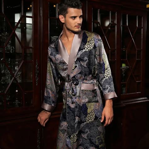 100 Silk Robes Male Autumn Long Sleeve Robe Fashion Printed Bathrobe