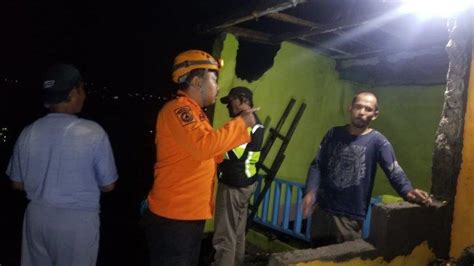 Tanah Longsor Wonosobo Ruang Tamu Rumah Milik Sentot Warga Kampung