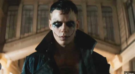 Watch The Crow Trailer Bill Skarsgard Is Here To Take Revenge