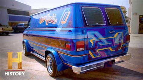 Counting Cars Extra Retro 70s Inspired Van Makeover Season 10 Youtube