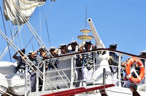 Arriba a La Habana buque escuela Cuauhtémoc de la Armada mexicana