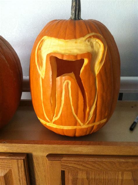 Tooth pumpkin | Awesome pumpkin carvings, Pumpkin decorating, Pumpkin ...