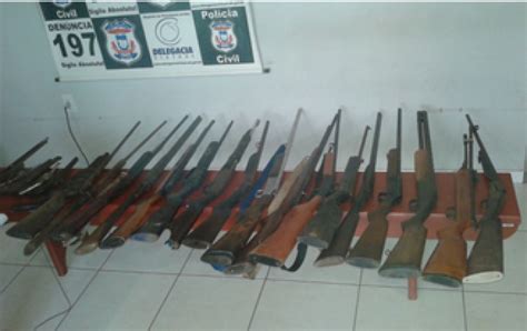 Pol Cia Civil Apreende Arsenal De Armas E Muni Es Em Rio Branco