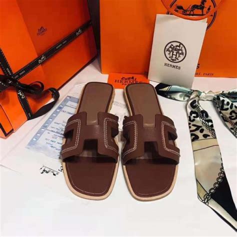 Hermes Women Oran Sandal Calfskin Stitched Detail Iconic H Brown Lulux