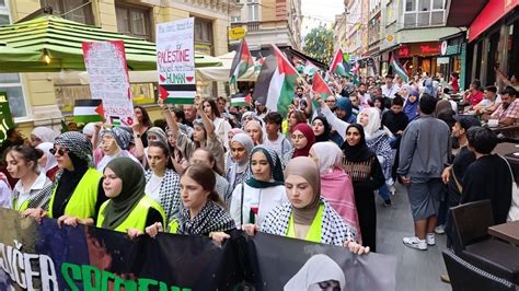 Sarajevo je uz Palestinu Stotine građana na skupu Jučer Srebrenica