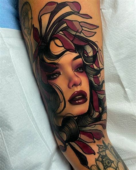 Pin De Mardy Castro Em Tatto Tatuagem Colorida Tatuagem De Medusa