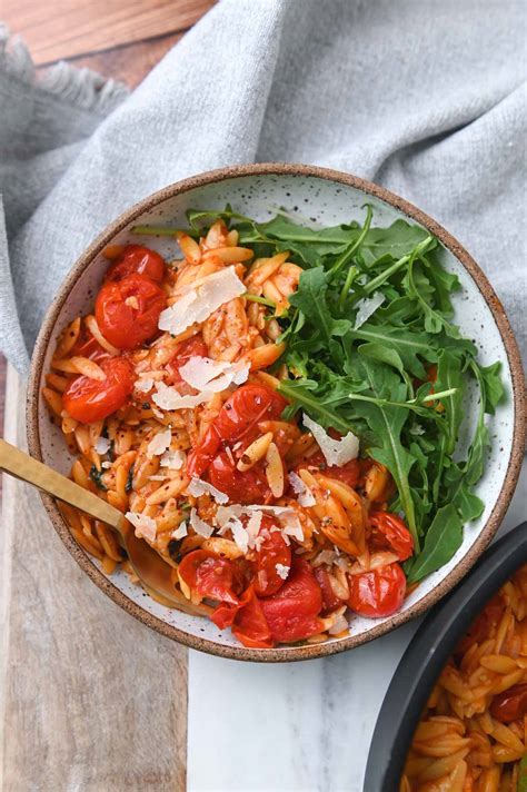 One Pot Orzo With Cherry Tomatoes Cozy Peach Kitchen