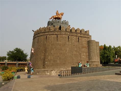 Akluj fort (Shiv Srushti) near Solapur | The journey of a thousand ...