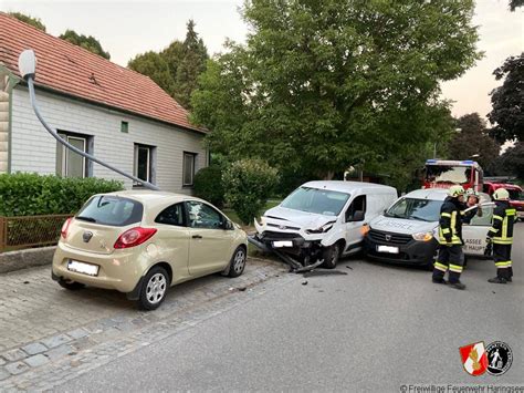 Verkehrsunfall Im Ortsgebiet Freiwillige Feuerwehr Haringsee