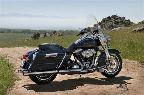 Harley Davidson Flhr Road King Review