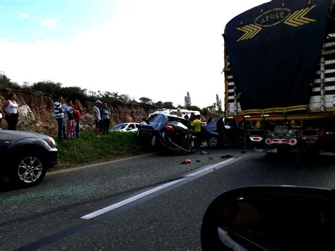 Choque Múltiple En Vía Bogotá Girardot Deja Dos Heridos La Fm