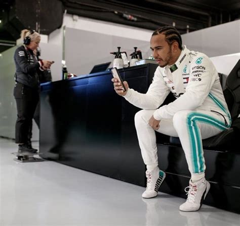 Pin By Assie22 On Lewis Hamilton 2019 🌞 Lewis Hamilton White Jeans