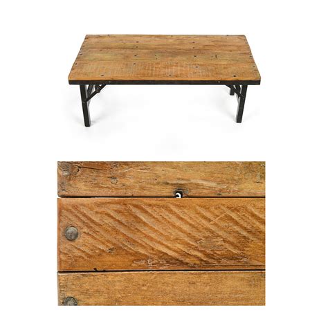 Table basse pliante à plateau en bois et pieds en fer Mes Découvertes