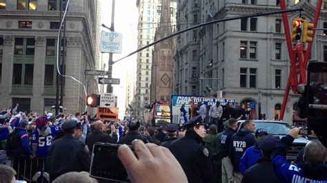 New York Giants Super Bowl Xlvi Winners Parade Youtube