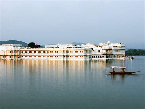 Boat ride on Lake Pichola