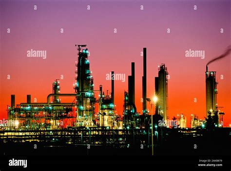 Oil Refinery Edmonton Alberta Canada Hi Res Stock Photography And