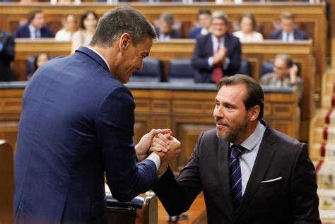 Pedro Sánchez nombra a Óscar Puente nuevo ministro de Transportes