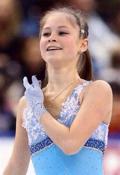 Yulia Lipniskaya Kim Yuna Figure Skating Costumes Figure Skating