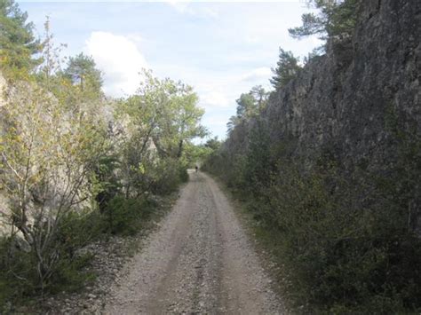 Gc Yee Ancienne Voie Ferr E Du Larzac Le D Fil Traditional Cache